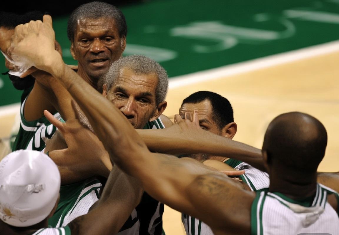 2012NBA东决经典对决：詹姆斯力挽狂澜，热火逆袭凯尔特人(图3)